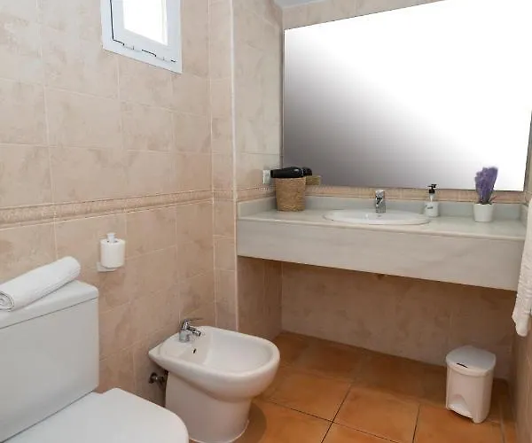 Aquamarina, 2 Dormitorios, By Bookindenia