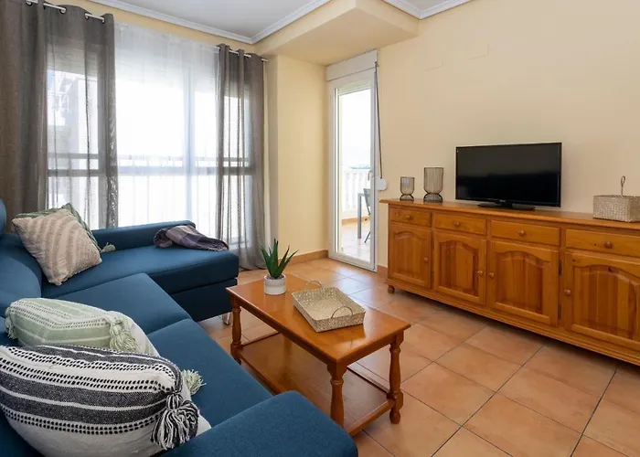 Appartamento Aquamarina, 2 Dormitorios, By Bookindenia *